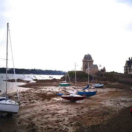 Le Nautilus, Malo, Les Bas Sablons
